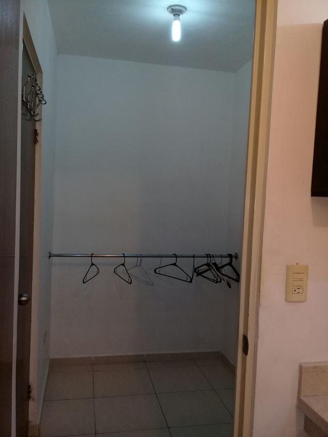 Consulado Suites Монтерей Екстериор снимка